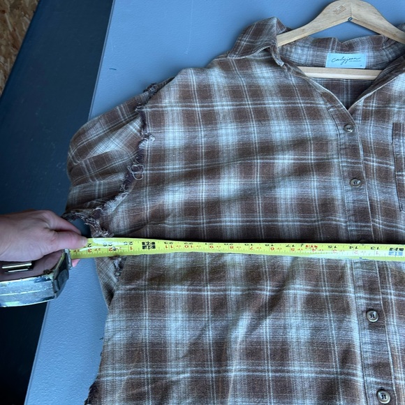 Carly Jean Los Angeles Brown Plaid Button Down Shirt - Picture 8 of 9